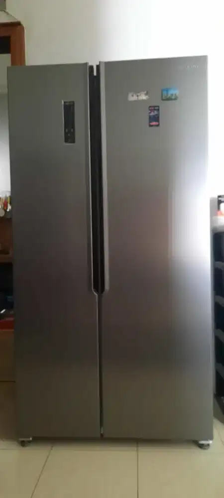 Dijual kulkas side by side
