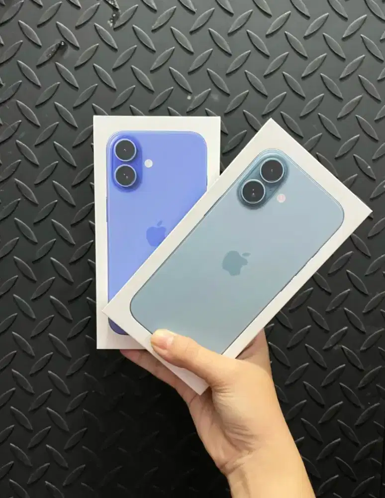 GARANSI RESMI iPhone 16 Ultramarine