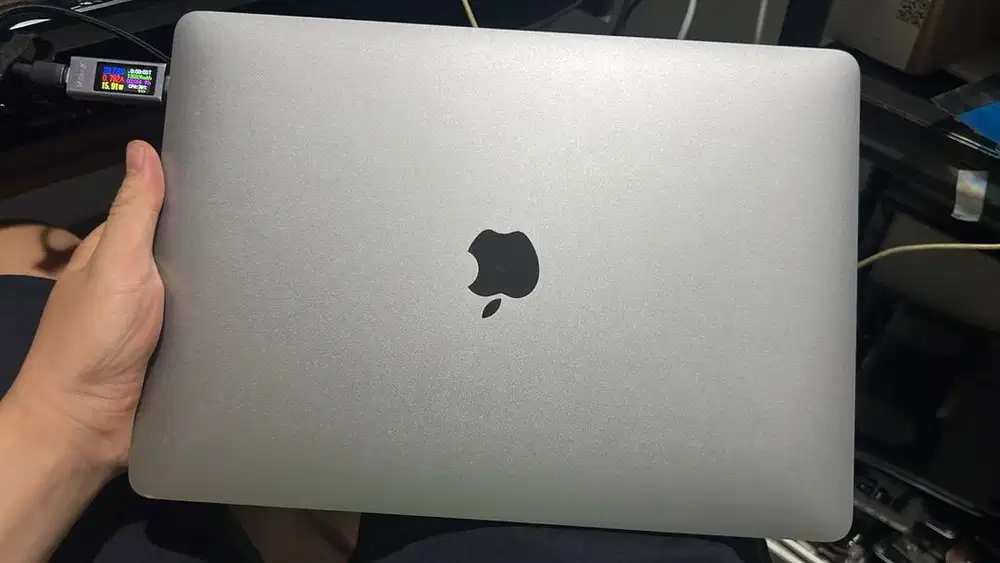 Macbook Pro 2020 16/512 GB GREY