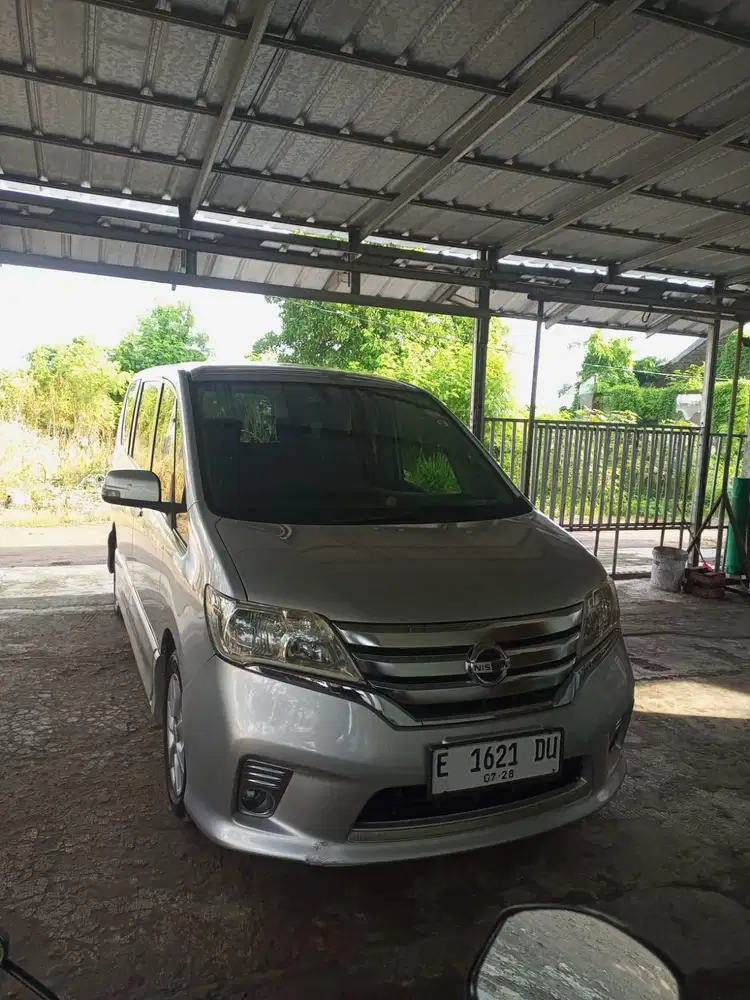 NISSAN SERENA C26 HIGHWAY STAR 2013