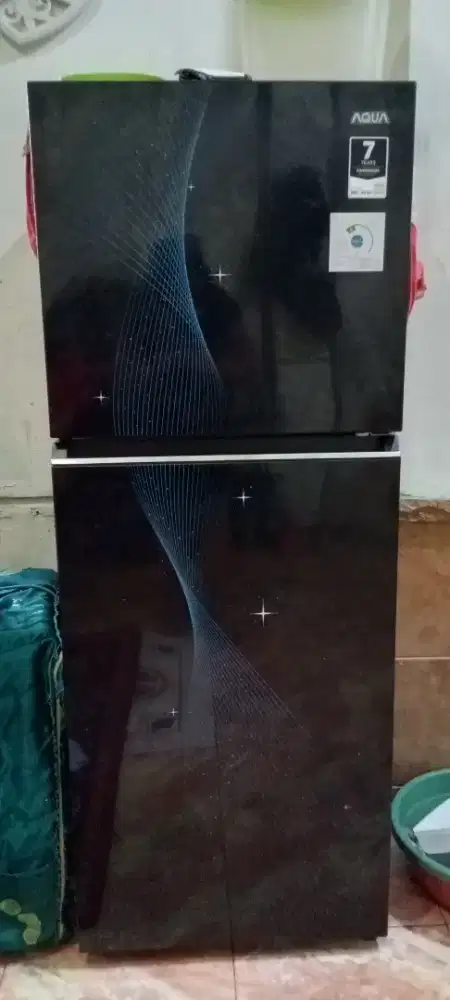 kulkas 2 pintu merk aqua