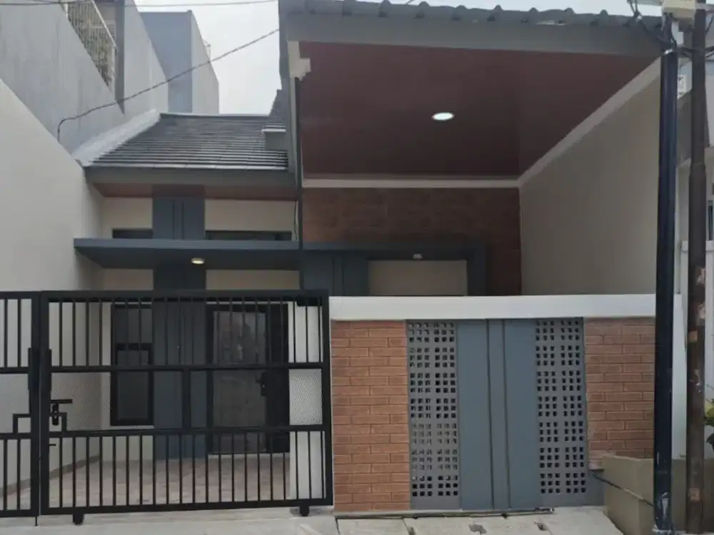 Rumah Baru di Taman Harapan Baru Dekat Fasilitas Umum, Akses Mudah ke Jakarta (22198 MIA)