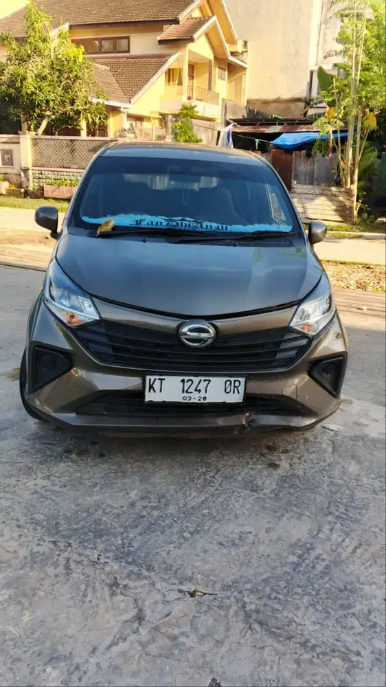 DAIHATSU - SIGRA 1.0 M M/T MC 2023
