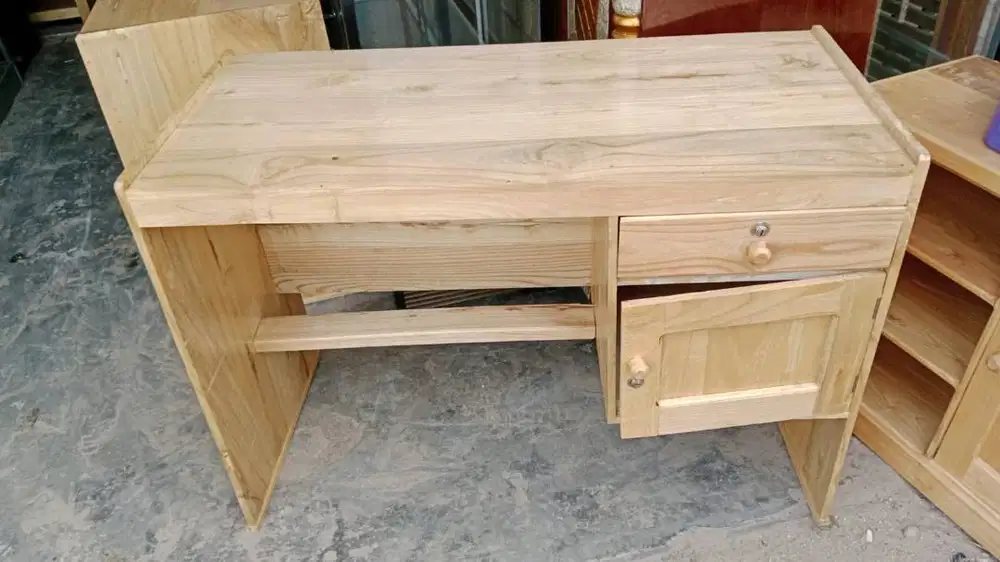 READY MEJA KERJA KAYU GRATIS ANTAR