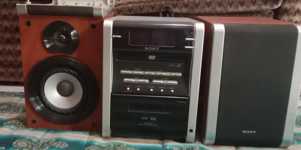 SONY. DVD deck receiver