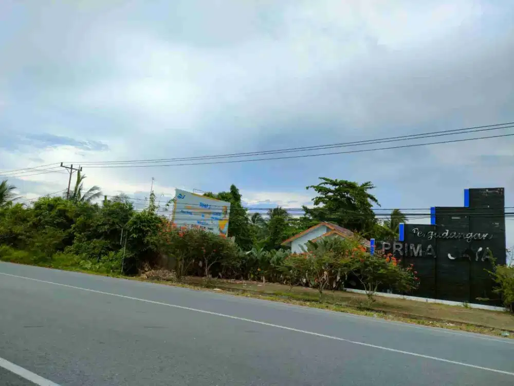 Tanah tepi jalan kota Pontianak samping pergudangan di Jl. Sungai Kakap Pal 9