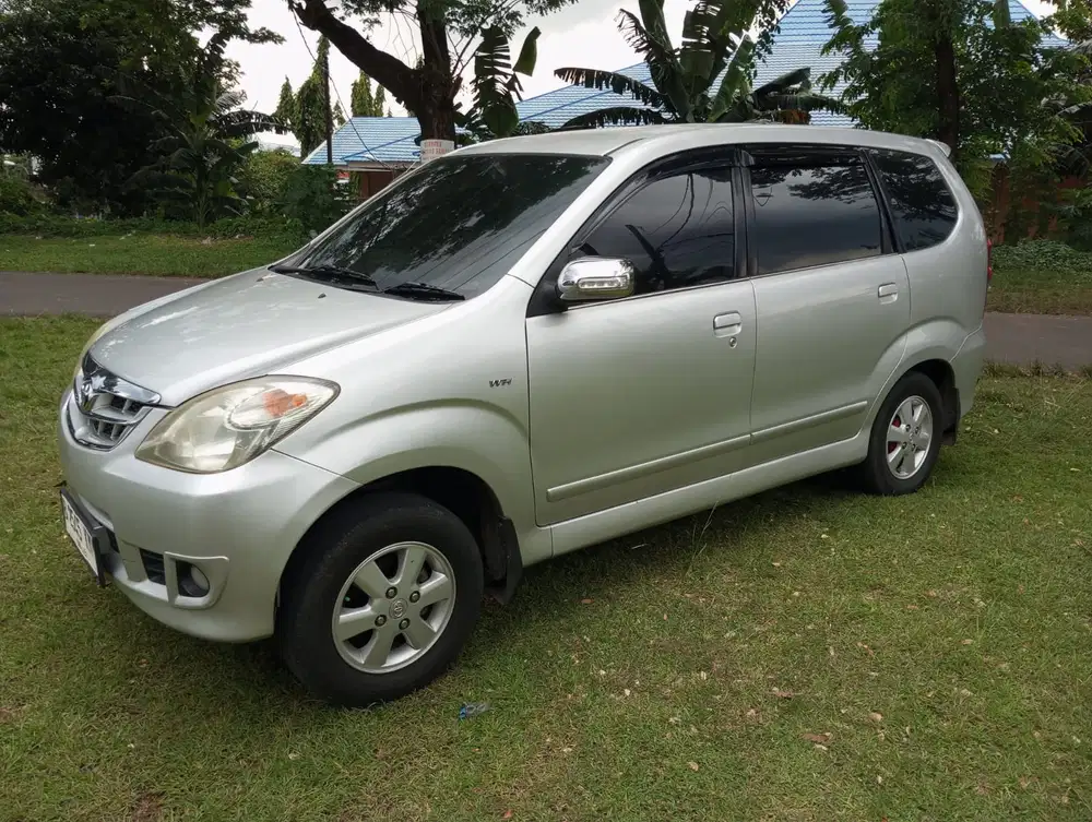 Toyota Avanza 2011 Bensin