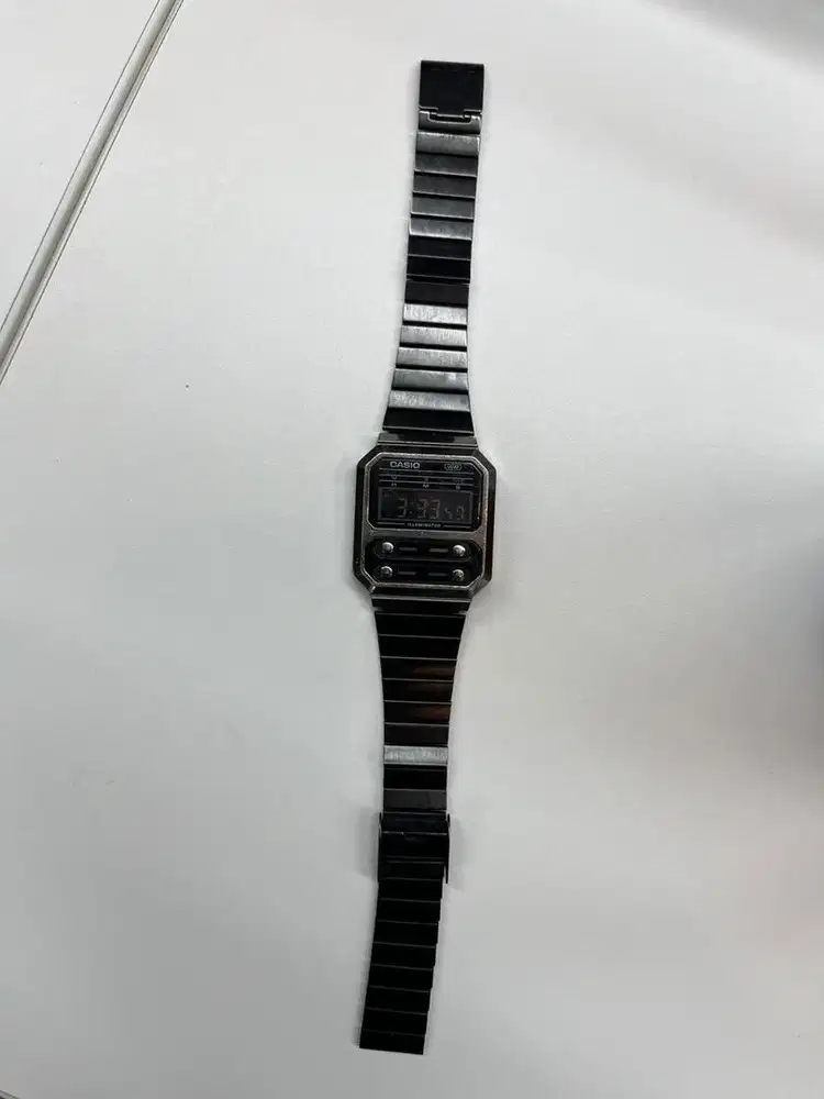 Casio A100WE Bekas