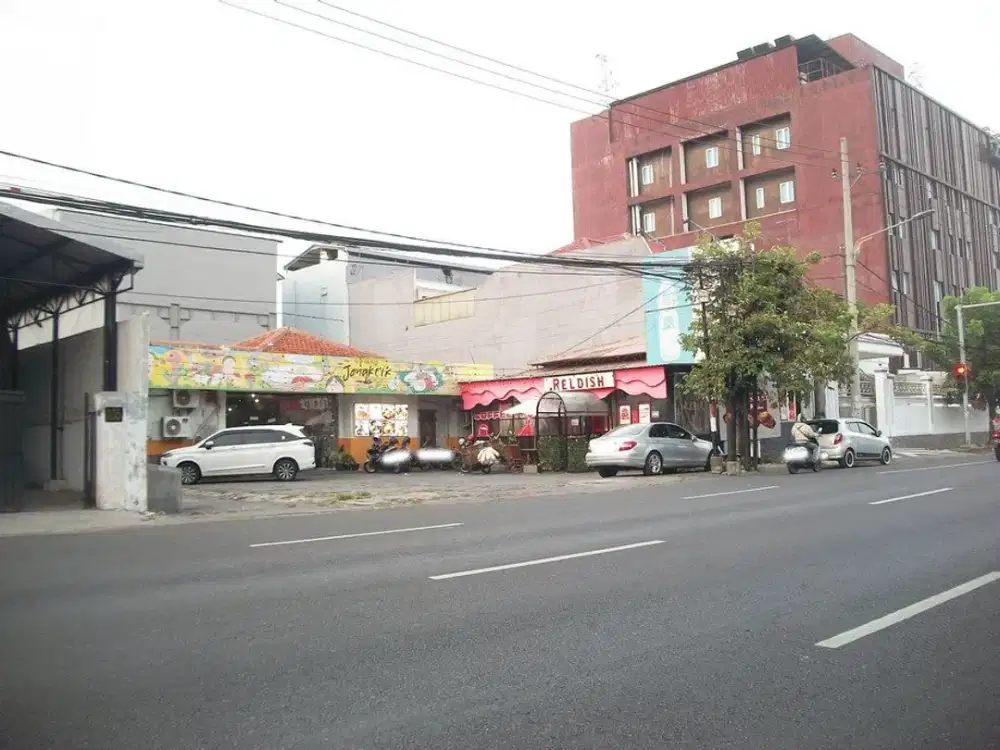 Rumah Usaha di Raya Jemursari