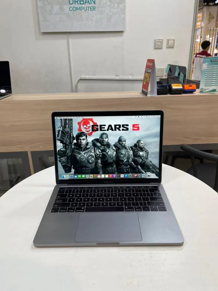 MacBook Pro i5 2018 8/256GB - ex ibox