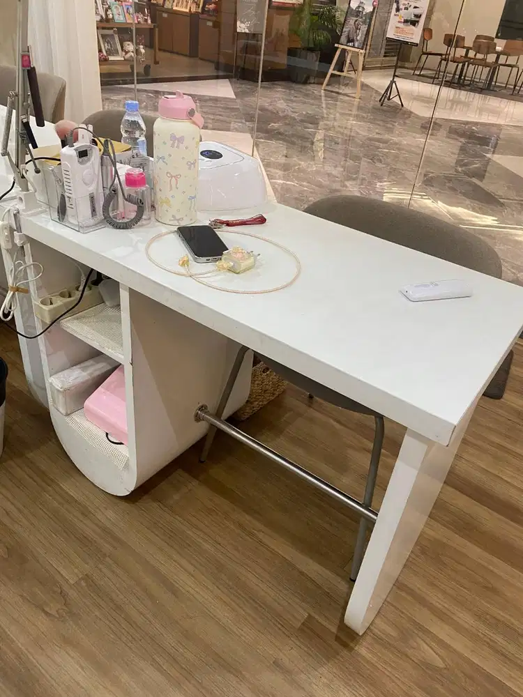 Meja Putih ukuran 1m x 50cm x 75cm (Meja Belajar / Meja serbaguna)