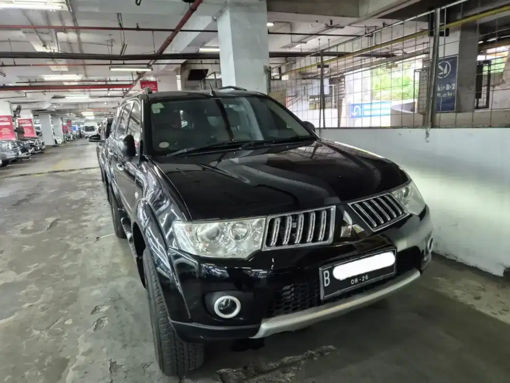 mitsubishi pajero sport exceed 2011 hitam diesel matic