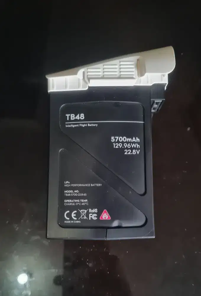 Baterai drone dji Inspire 1 error ga bisa di charger