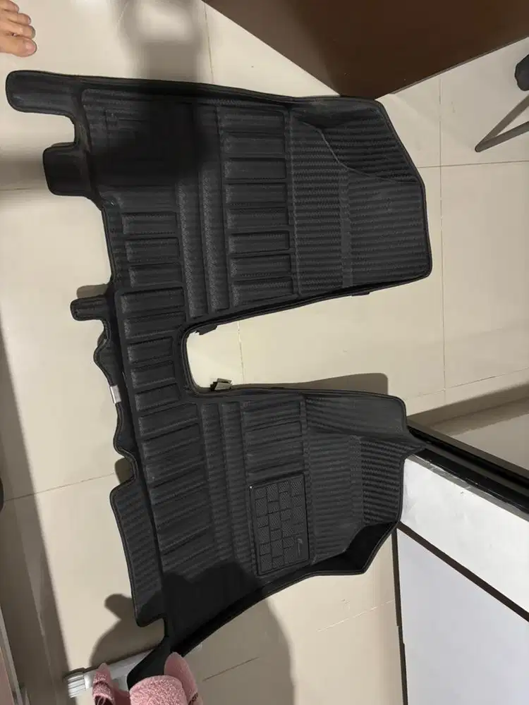 Karpet dan consul box VINFAST V3