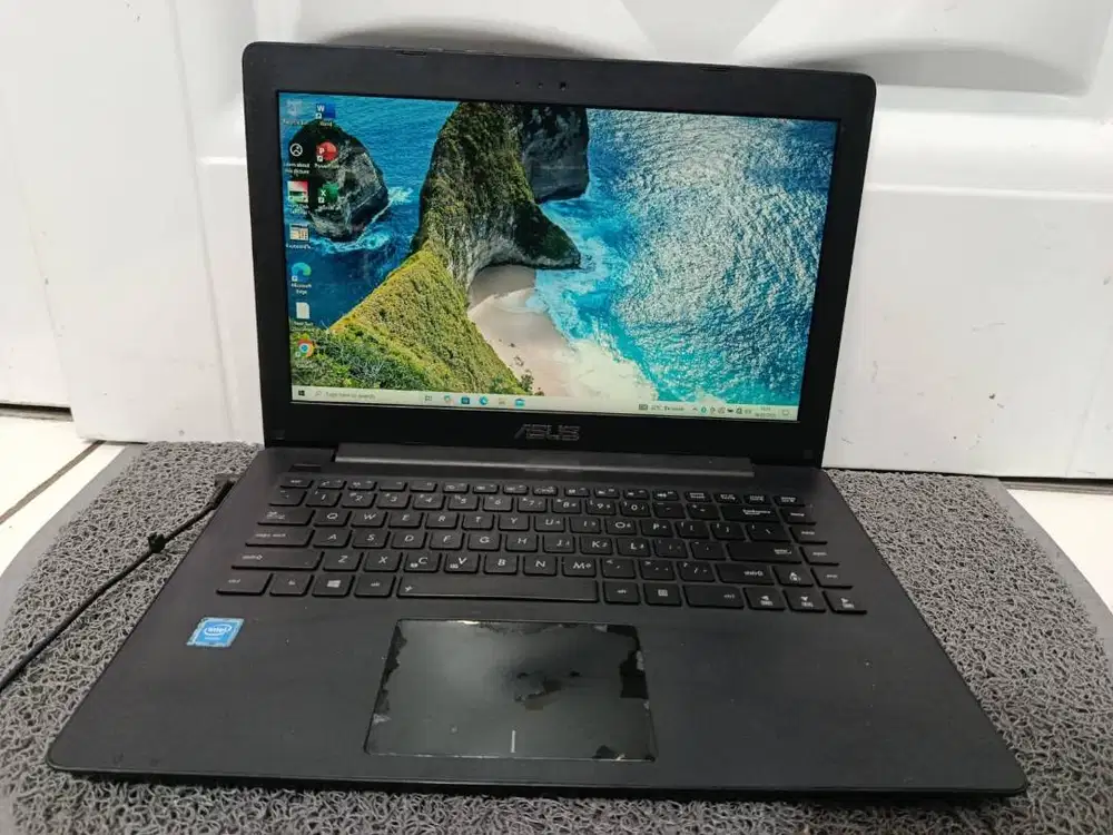 Laptop Asus X453S  Windows 10 pro 64-bit  Processor Intel Celeron CPU