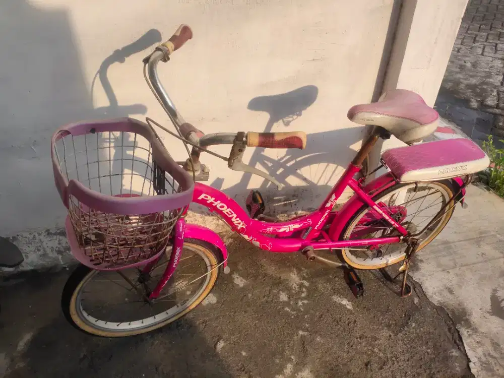 Sepeda pancal merk Phoenix Ring 20 masih layak pakai