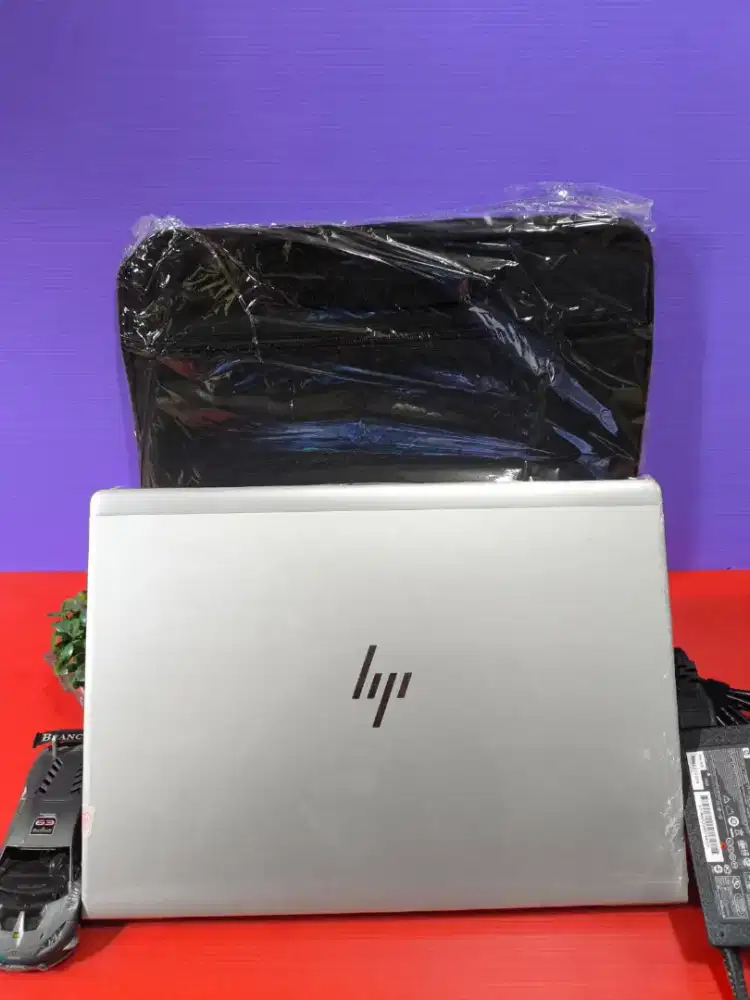 Laptop HP Elitebook 745 RAM 16GB SSD RYZEN 7 AMD RADEON NOMINUS