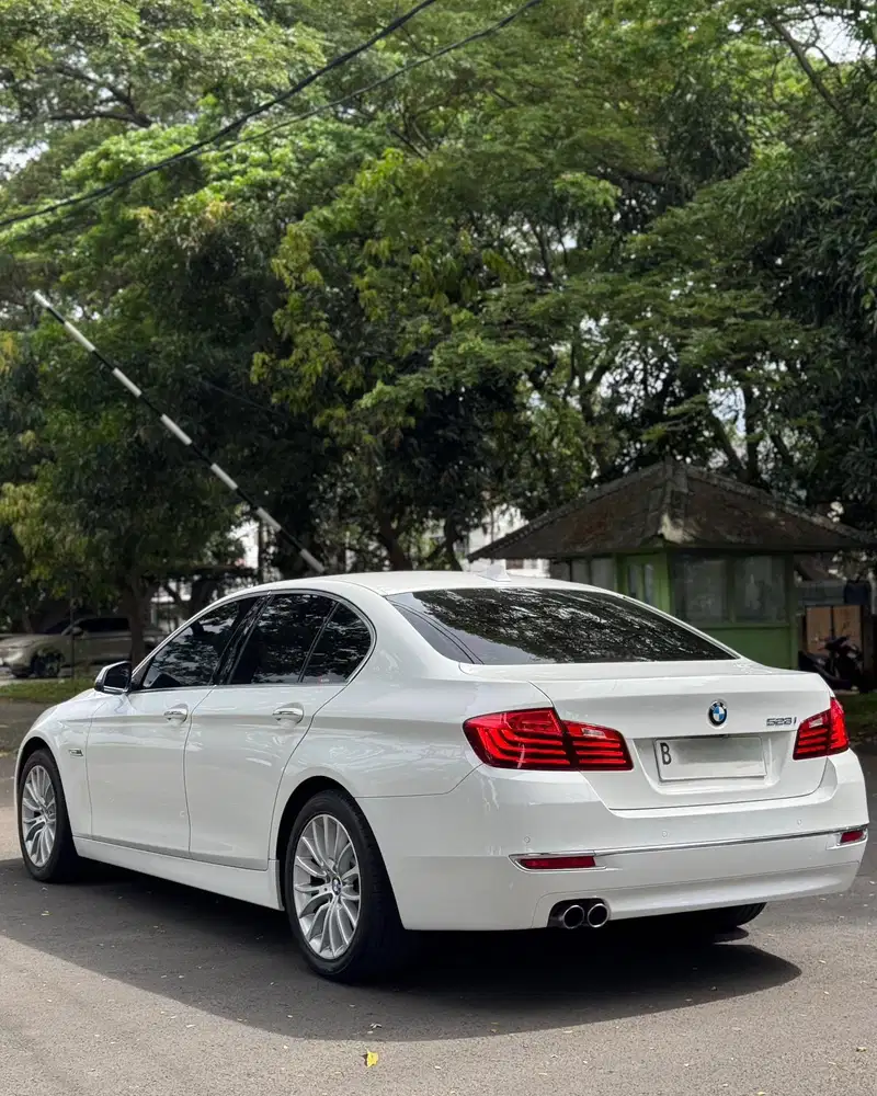 MURAH BMW F10 528i LCI RSE 2014