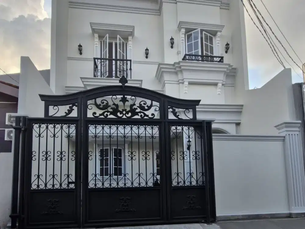 MEWAH AMERICAN CLASSIC Komplek DPR Joglo Jakarta Barat