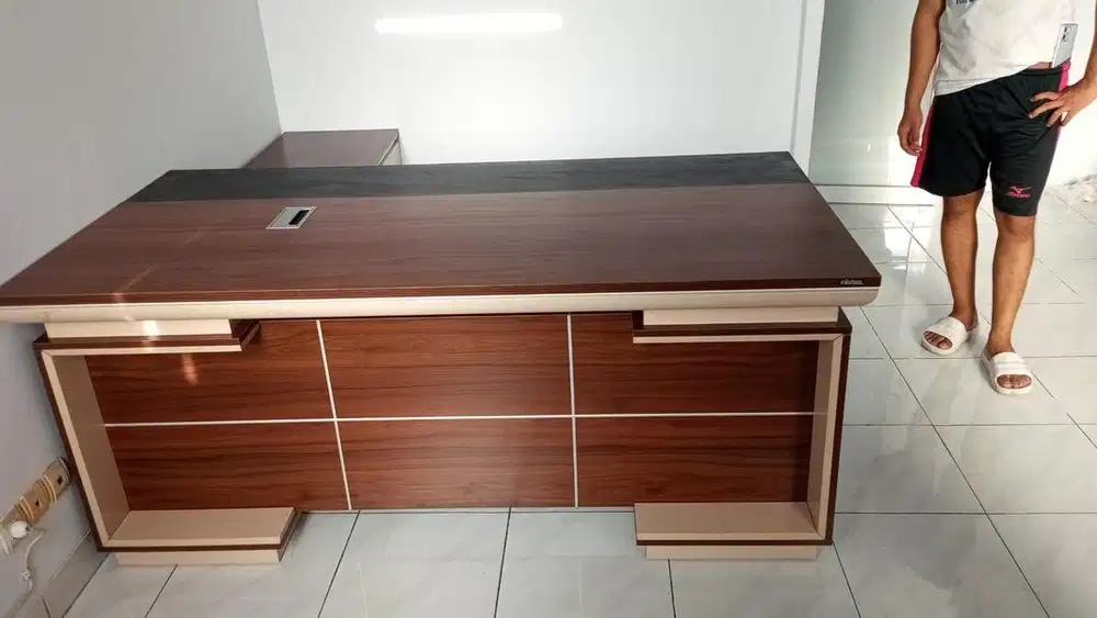 meja L kantor informa second original harga baru 10jt