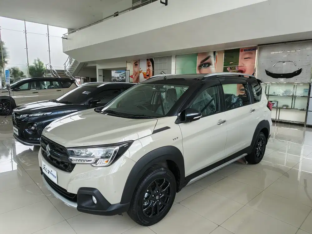 [Mobil Baru] Suzuki XL7 2025