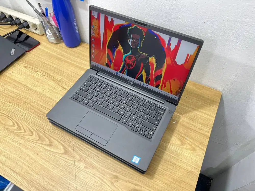 Laptop dell Latitude 7400 Core i5 GEN 8 RAM 8gb /ssd256GB kuliah kerja