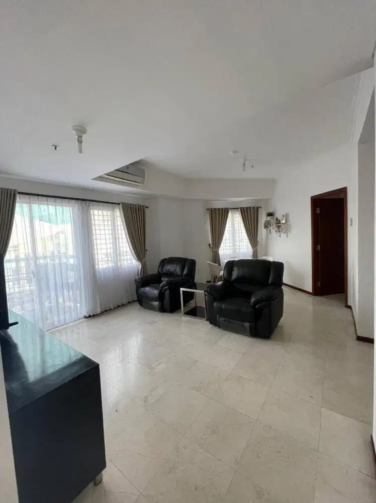 Disewakan Apartemen 2 Kamar Full Furnished Di Royal Medit Luas 83,5 m2