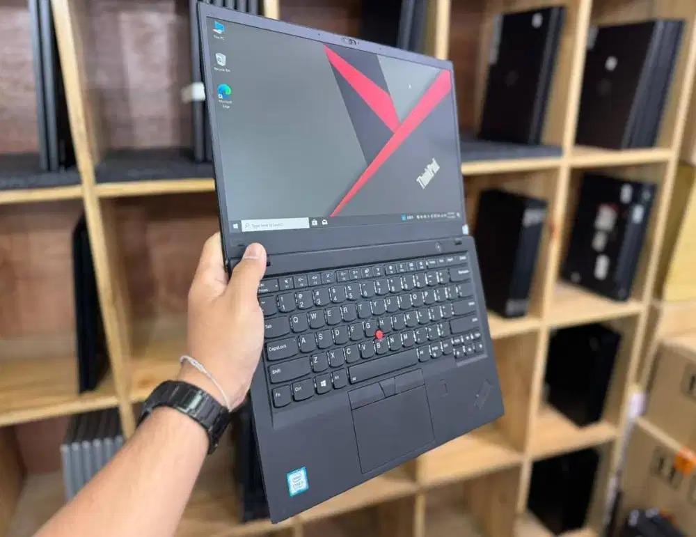 Laptop tipis lenovo thinkpad X1 Carbon Core i5 GEN 8 RAM 8/256GB WJ