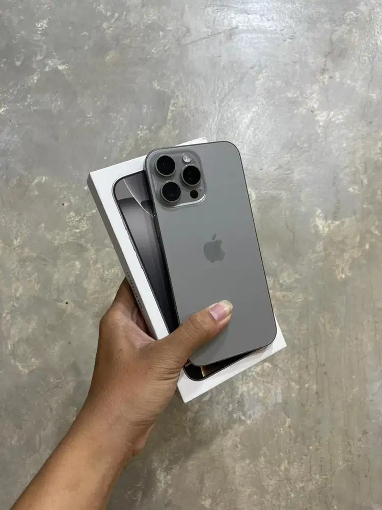Iphone 16 Pro Max 512gb iBox fullset original bergaransi. TT juga bisa