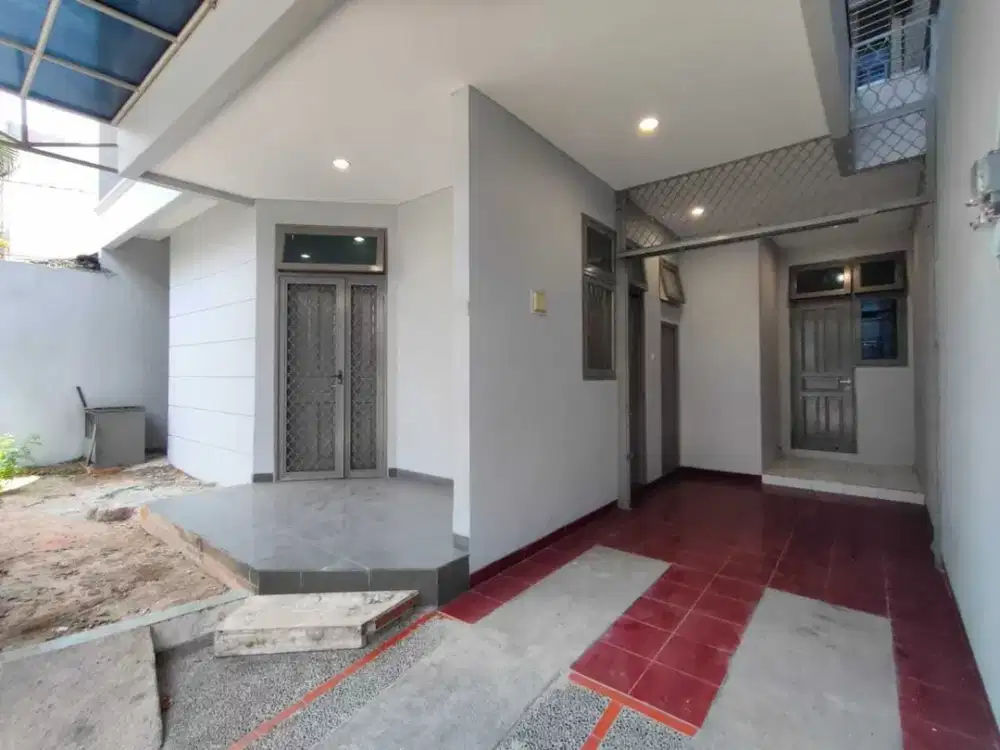 Jual Segera Rumah Layak Huni 2 Lantai Area Tomang Jakarta Barat