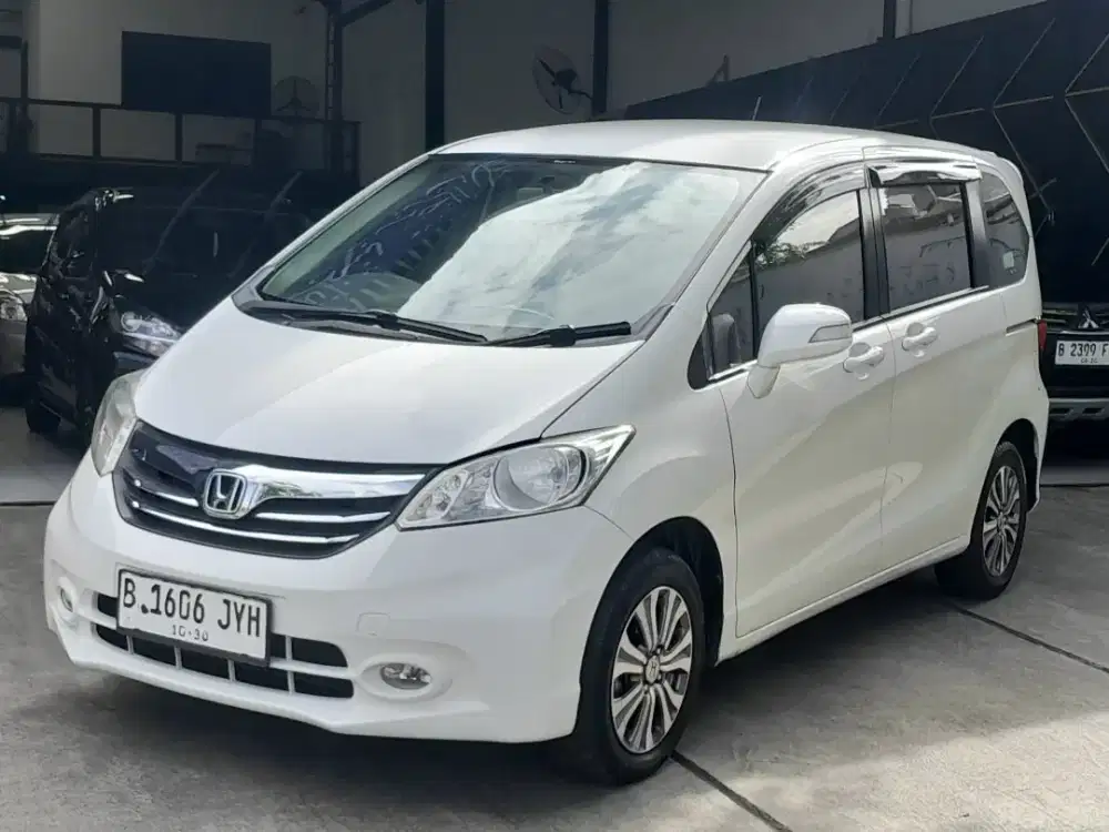 Honda Freed Sd 2015
