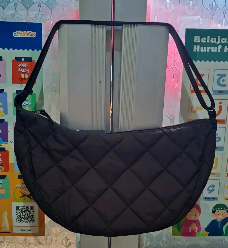 Tas Slempang Uniqlo Original Warna Coklat