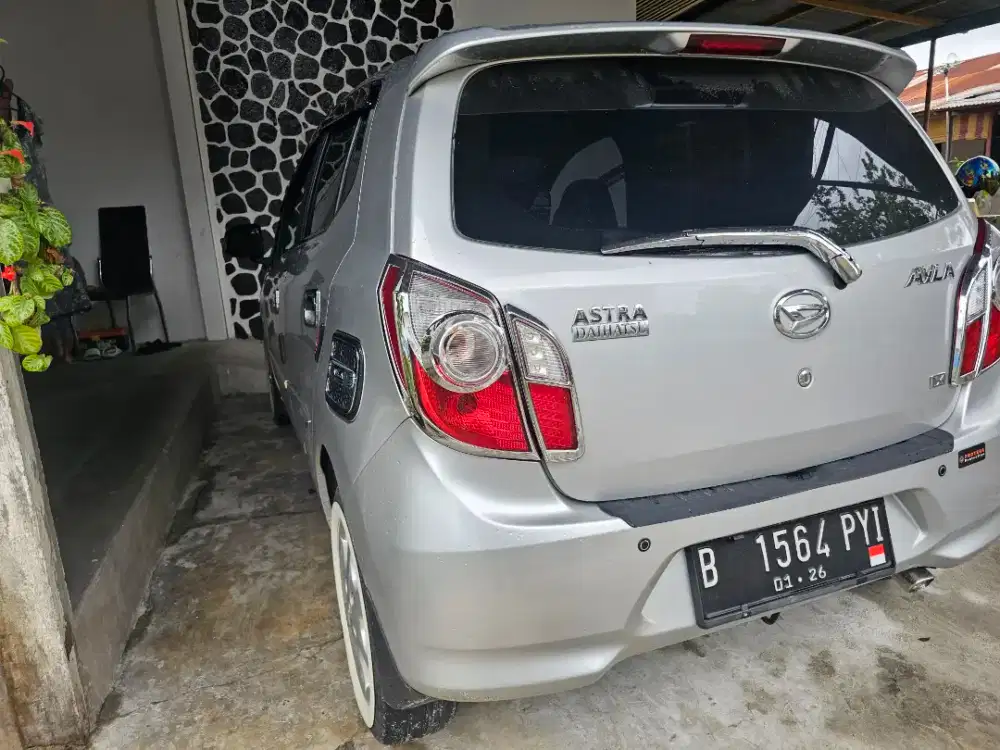 Dijual mobil pakaian pribadi