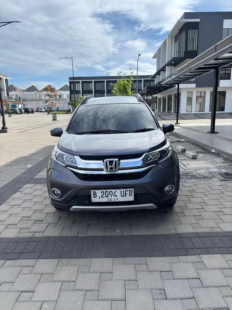 BRV E At 2017 top condition