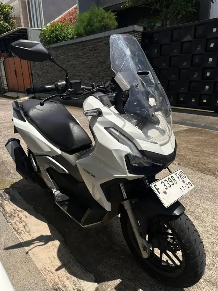 ADV 160 CBS 2022 PUTIH MULUS