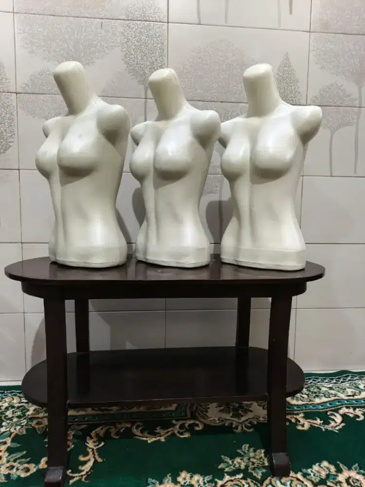 Patung Manekin Wanita Setengah Badan