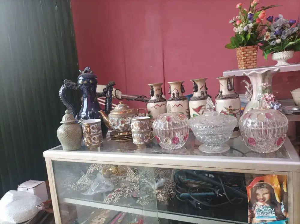 Bagi kolektor keramik rupa2 ukuran dan warna