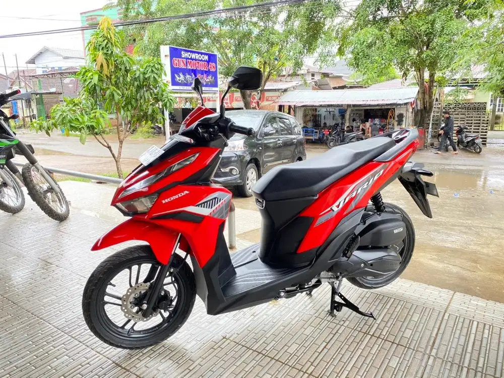 Di jual honda vario 125 tahun. 2024