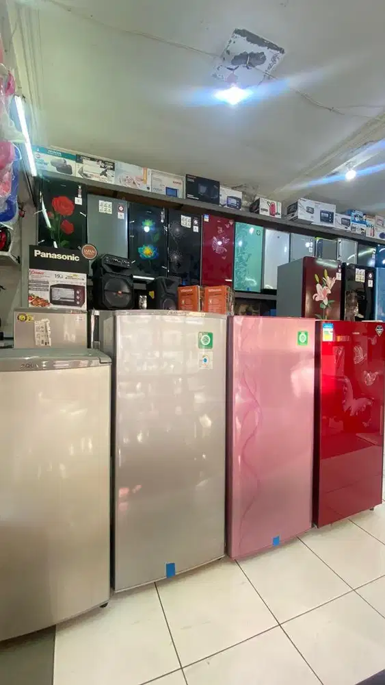 ready kulkas 1 pintu dari merk sharp,aqua barang baru