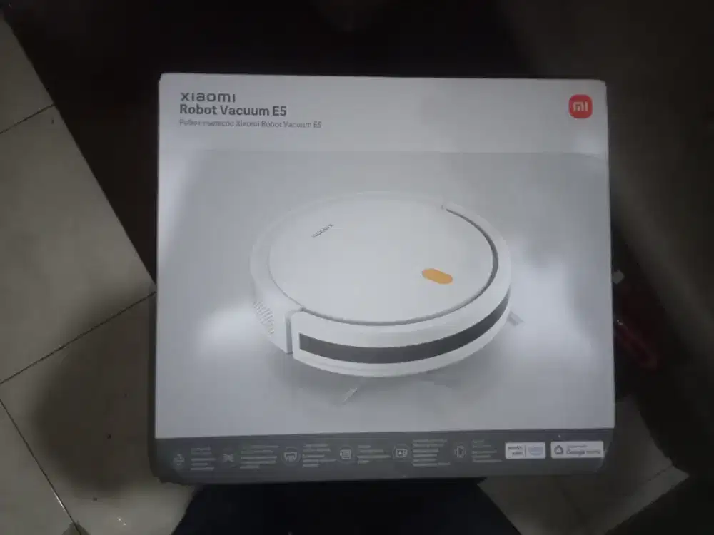 Robot Vacum cleaner xiaomi E5 baru belum pernah di coba atau di buka
