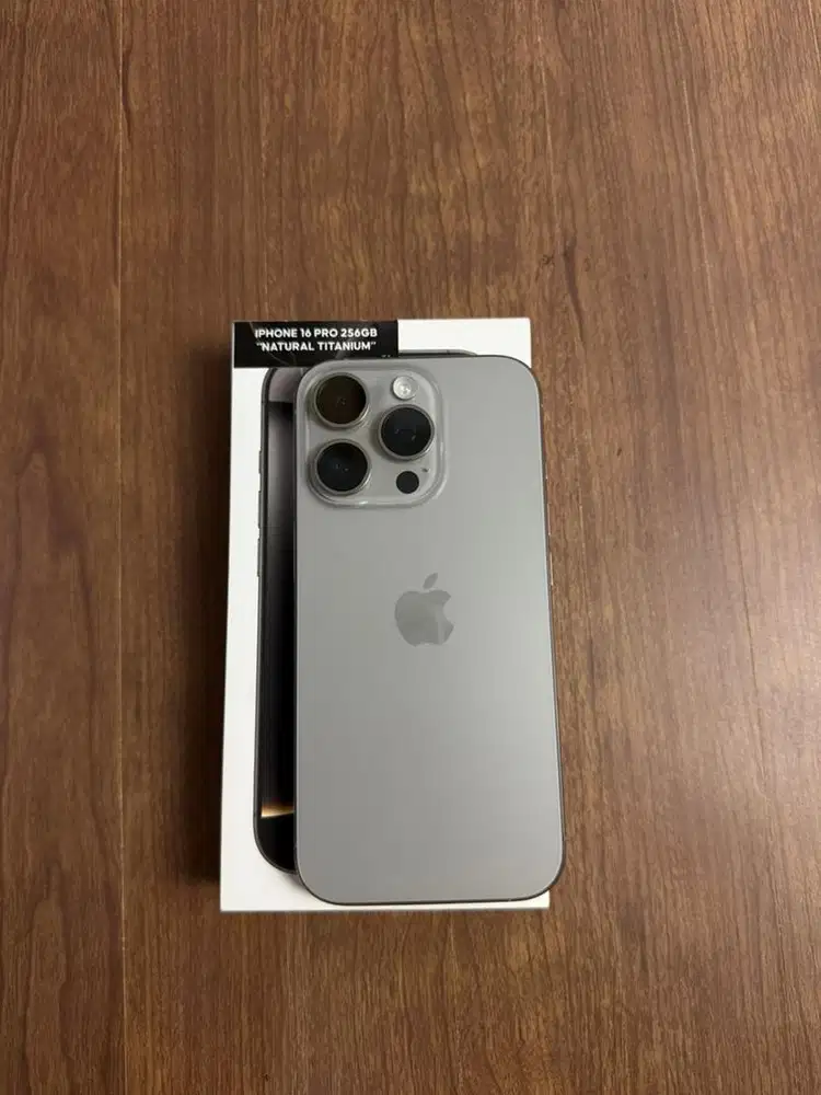 Iphone 16 pro 256 natural titanium ibox