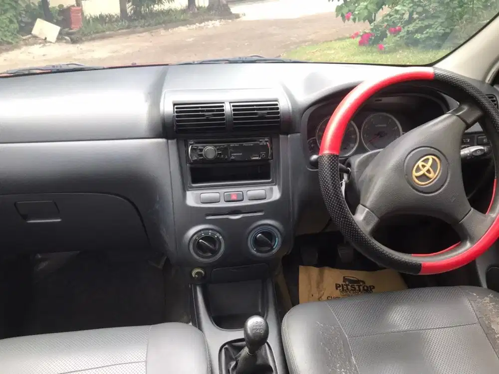 Avanza G 2004 Manual Merah