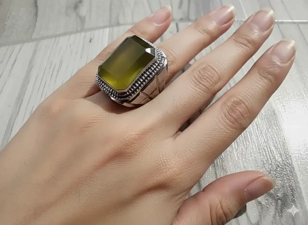 06.Natural Yellow Serpentine(extrajoss) Monel Custom Doff MCD006