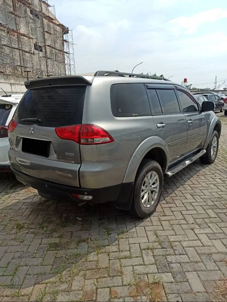 MITSUBISHI PAJERO SPORT EXCEED SOLAR BUKAN BENSIN 2014 MODEL 2015