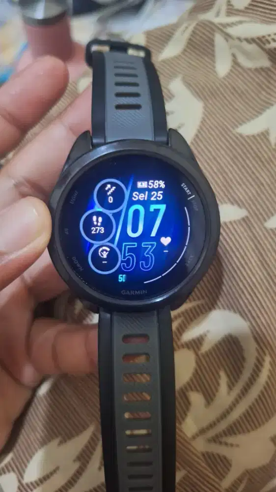 Garmin forunner 165 non music