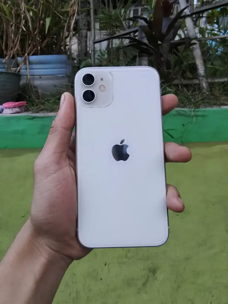 IPHONE 11 64GB WHITE 
EX IBOX