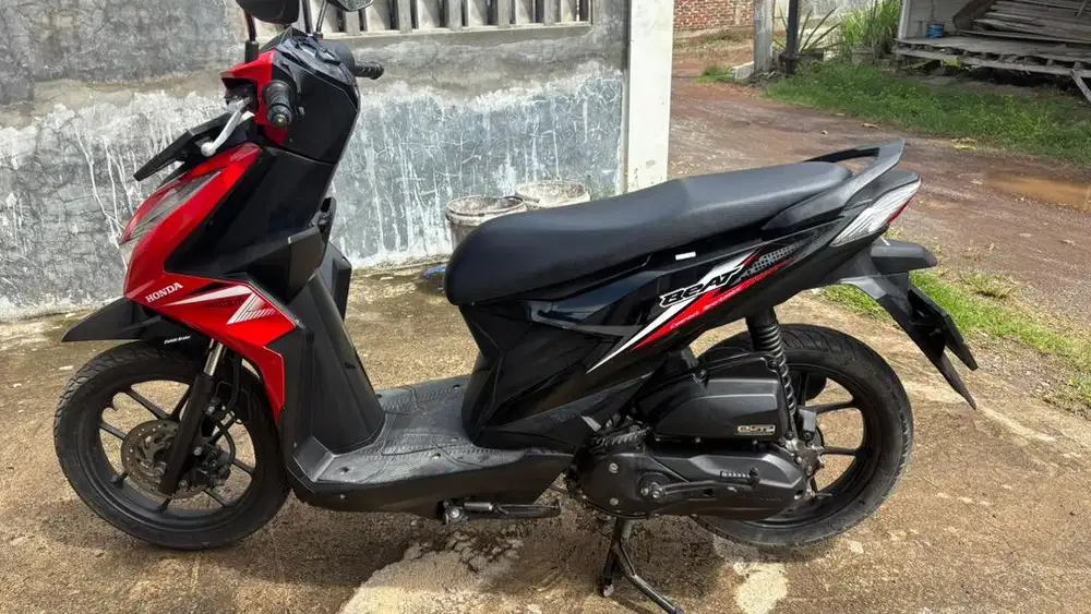 Jual motor beat 2020 merah hitam