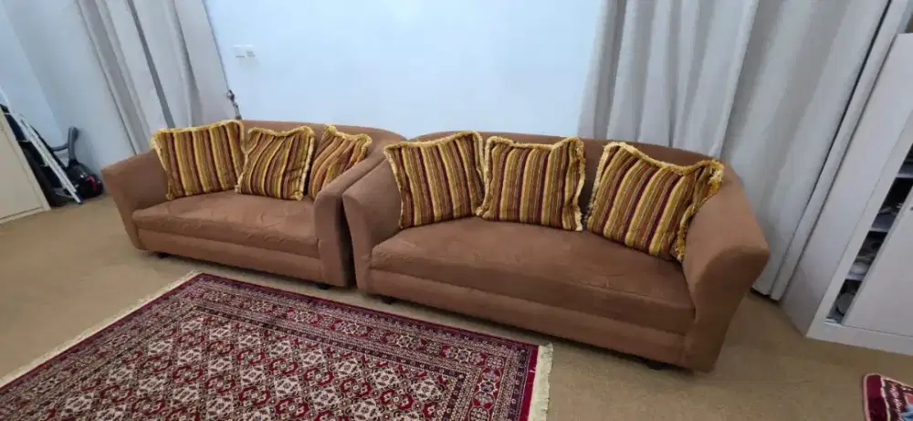 Jual cepat sofa bahan terjamin bagus..