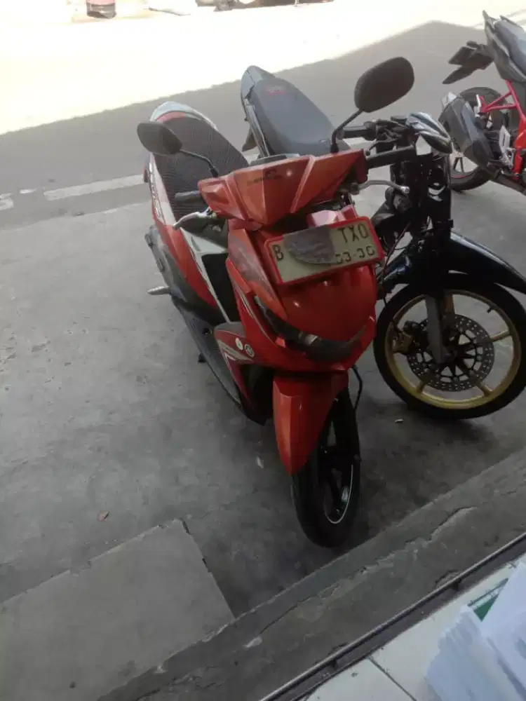 Motor Mio Soul GT warna Merah. Plat Hidup, Pajak Hidup