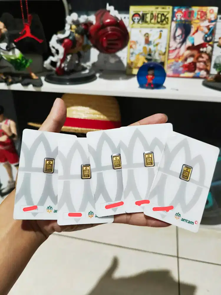 Logam mulia emas antam 0,5 gram